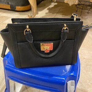Michael Kors Tina Small Top Zip Saffiano Leather Messenger - Black